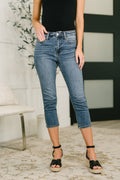 Plus Size Mid Rise Capri Pants for Curvy Women