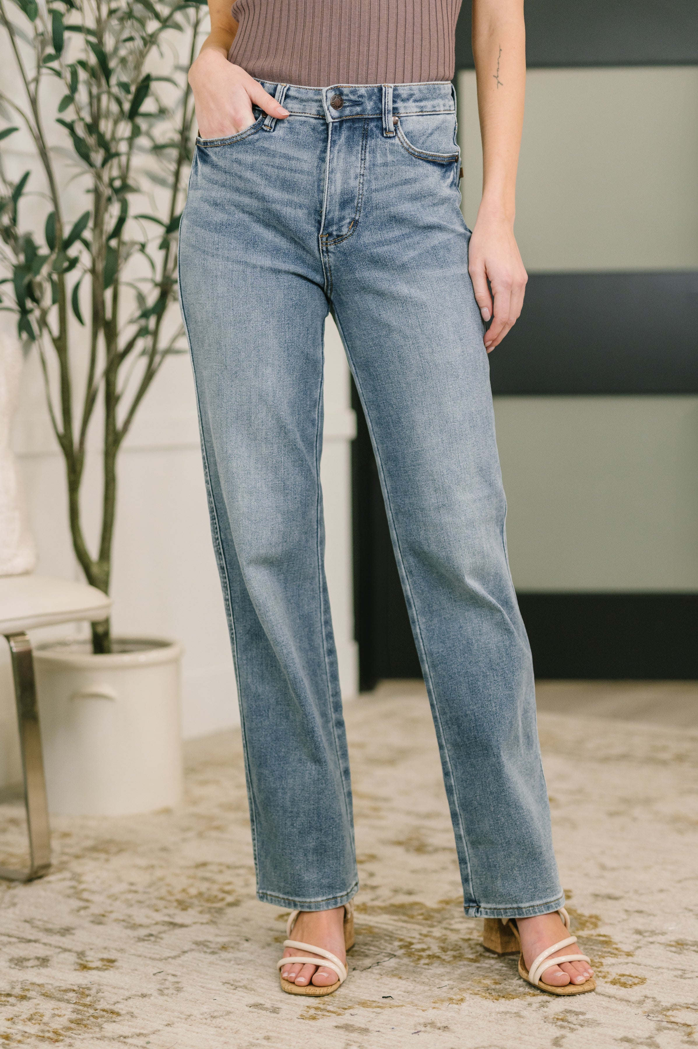 Plus Size High Waist Slim Straight Jeans for Curvy Women